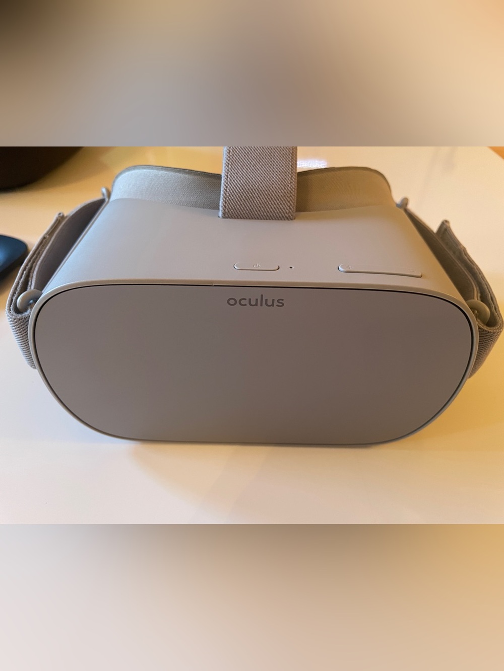 Oculus GO Standalone VR Headset — Light Gray